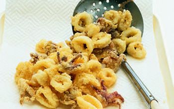 CALAMARS WITH SALT AND PEPPER
