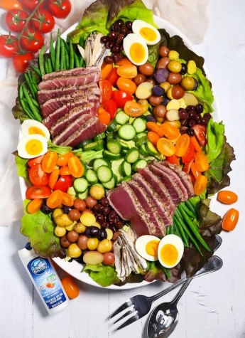 Seared Tuna Niçoise Salad Seared Tuna Niçoise Salad
