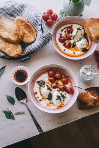 Turkish Eggs with mustard and curry leaves recipe Turkish Eggs with mustard and curry leaves recipe